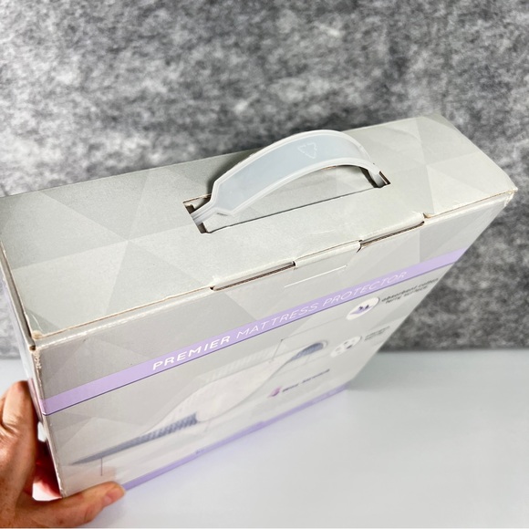 Protect-A-Bed Premier Mattress Protector Twin XL Soft Waterproof College Dorm - Picture 11 of 13